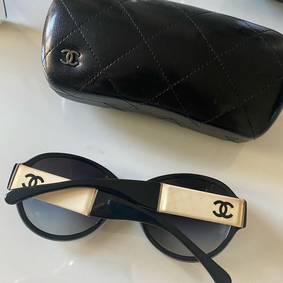 Authentic Chanel Sunglasses - Picture 4 of 8